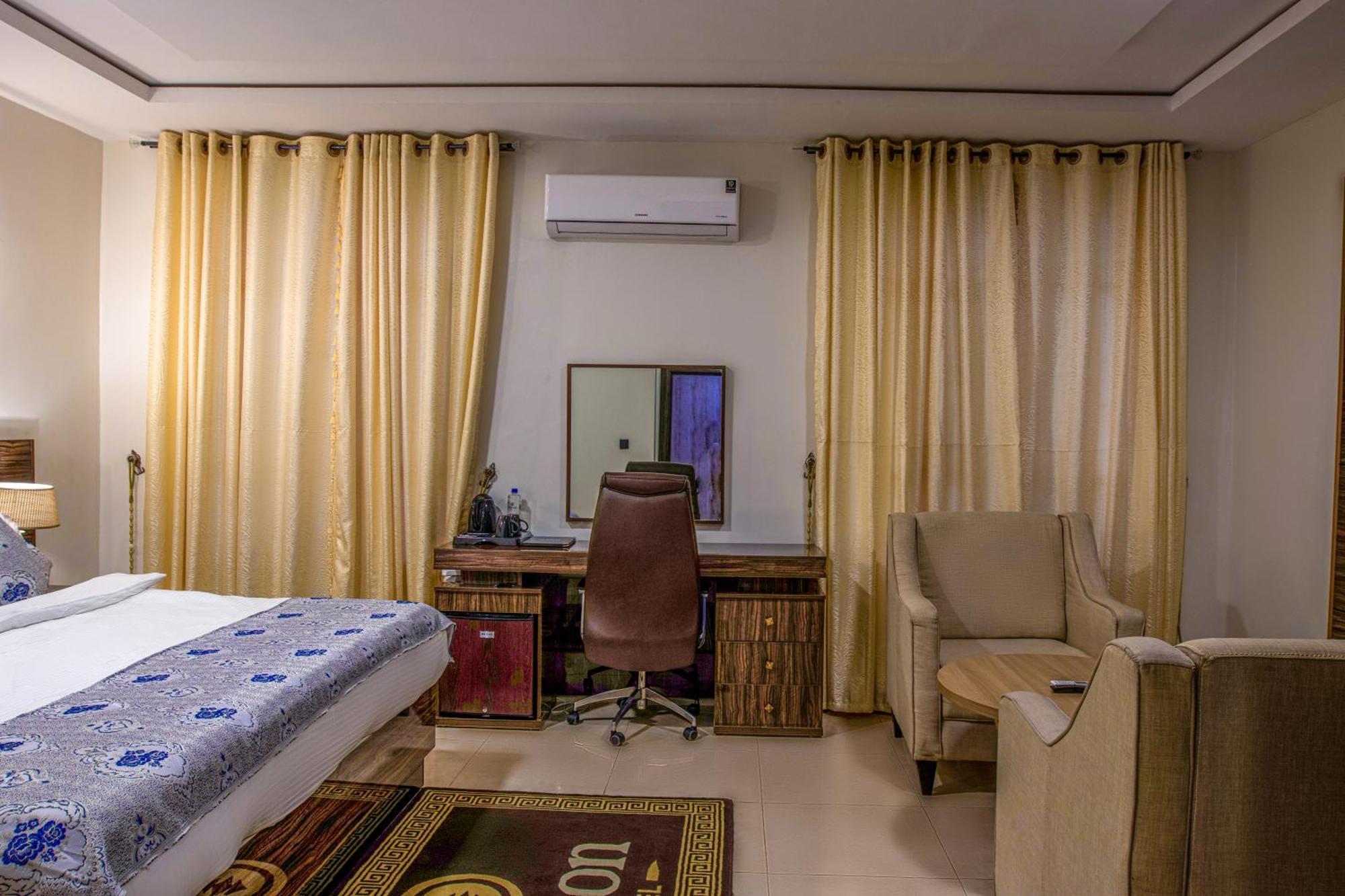 Aveon Hotel Abuja Esterno foto